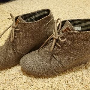Toms Herringbone Wedge Booties